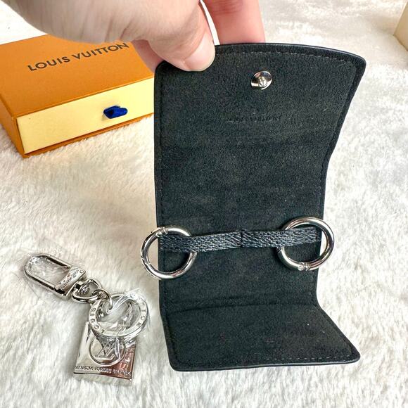 Louis Vuitton Damier Graphite key holder, fob holder keychain or cufflinks case - Picture 6 of 10